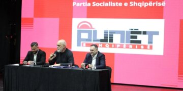 “Korrupsioni nuk është eliminuar”/ Rama në Lezhë: Si është e mundur rritja e pagave dhe pensioneve nëse…