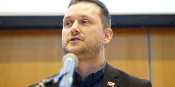 Kryeministri i Groenlandës reagon ndaj deklaratave të Trump: Ne jemi një komb krenar, jo thjesht një copë akulli.