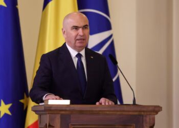 Kryeministri i Rumanisë refuzoi të largohej; shtatë ministra japin dorëheqjen, koalicioni pro-evropian në rrezik