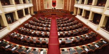 Kuvendi, deputetët e Partisë Mundësia kërkojnë interpelancë me Ramën dhe Koçiun