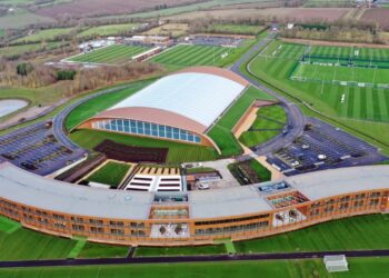 Leicester City: Shkëlqimi dhe rënia nga kampion historik në kategorinë e tretë, qendër stërvitore 100 milionë euro