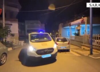 Lëvizte i armatosur me pistoletë, në pranga 30-vjeçari në Sarandë, sekuestrohet arma dhe fishekët