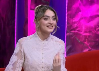 “Mami i Selin më ka shkruar për imitimin që i bëj në Portokalli”, thotë aktorja Suela Prendi