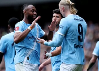 Manchester City dominos Liverpool-in me katër gola dhe siguron kalimin në gjysmëfinalet e “FA Cup”, me Haaland që shkëlqen me një tripletë.