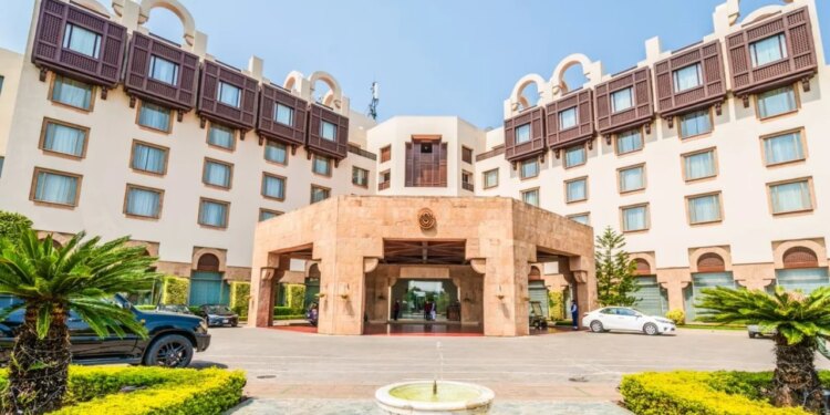 Masa të rrepta sigurie, zbuloni hotelin luksoz ku po vendoset fati i paqes SHBA-Iran