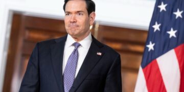 Mbrojmë amerikanët nga narkoterroristët rrezikshëm dhe drogat vdekjeprurëse, Rubio: Kufizohen vizat për bashkëpunëtorët dhe familjarët e kartelit Sinaloa