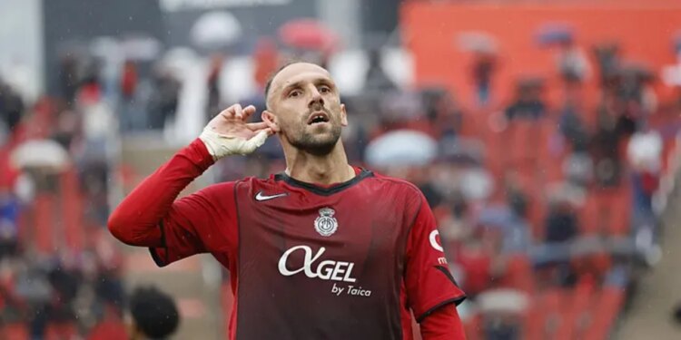 Muriqi arrin marrëveshje paraprake për rikthim në Stamboll në vorbullën e merkatos