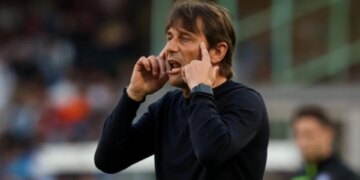 Napoli, Conte i hidhëruar: Pas Parmës humbëm energjinë