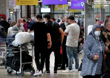 Ndryshojnë rregullat për deklarimin e cash në kufi; shtohen kontrollet, mund të bllokohen shumat nën 10 mijë euro