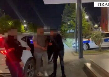 Në Kombinat zbulohet lokal ku vendoseshin baste sportive, arrestohet 24-vjeçari