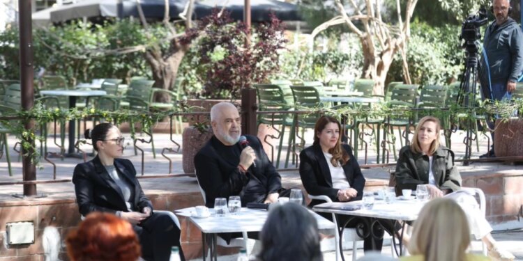 Negociatat e Shqipërisë me BE-në: Rama thotë se gjithçka po shkon sipas planit, kemi fatin në dorë