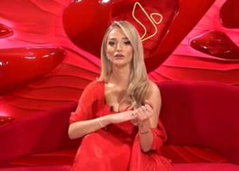 Nëna e tij i kërkoi të tërhiqet nga gara, Selin shpjegon zgjedhjen: Po qëndroj me plot dëshirë. Edhe shtatë të tjerë si Miri dhe Rogerti...