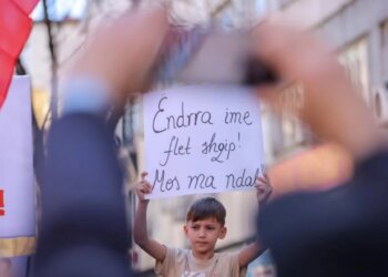 Opinion nga Kim Mehmeti: Elitat maqedonase ende nuk e kanë përfunduar konflikti i vitit 2001