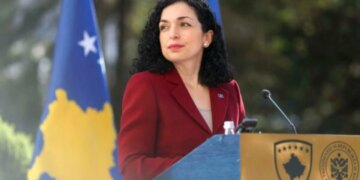 Osmani reagon pas dorëzimit të detyrës te Albulena Haxhiu: Kam zgjedhur integritetin, për shkak se Republika është amanet, jo një instrument.