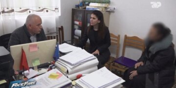 Pagë pa punë në UK Mirditë: përplasje në Fiks Fare, akuza, kundër-akuza dhe përgjigje të shmangura