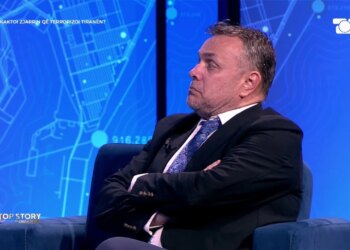Pallati në kryeqytet përfshihet nga flakët, Karamuço në ‘Top Story’: Njerëz në gjumë, alarmi…