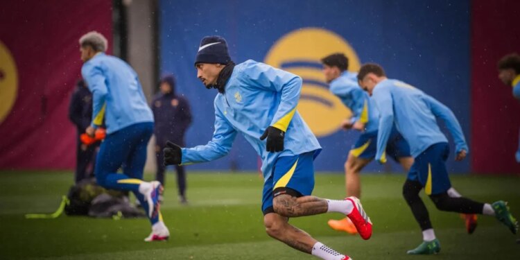 Para Osasunës, stërvitje me grupin dhe tre rikthime të rëndësishme për Flickun te Barcelona