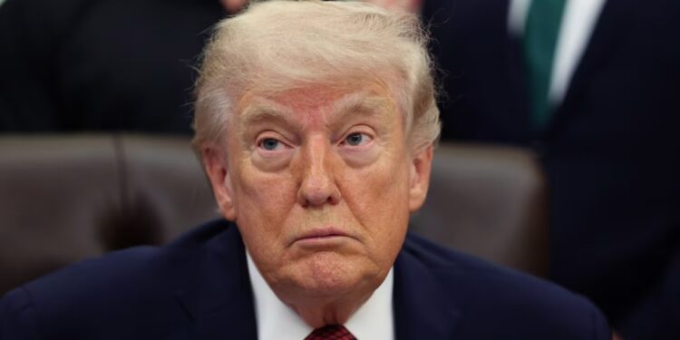 Pas akuzave për shkelje marrëveshjeje, Trump: Kemi qëlluar anije me flamurin e tyre që tentoi të kalonte bllokadën