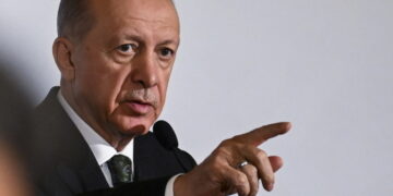 Pas sulmeve vdekjeprurëse në shkolla në Turqi, Erdogan shkarkon zëvendësministrin e arsimit