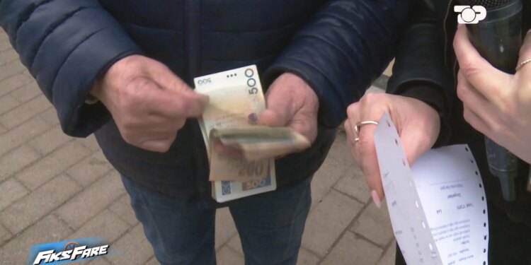 Pensionistët në Shqipëri me 20 mijë lekë paguajnë faturat dhe ilaçet, për ushqim mbeten me sytë nga qielli