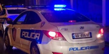 Përleshje e dhunshme në Vlorë, një i ri sulmohet fizikisht nga disa persona