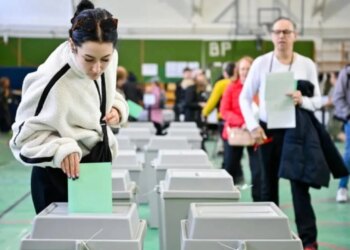 Pjesëmarrje rekord në Hungari, 74% pak orë para mbylljes së kutive të votimit