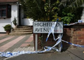 Policia: Sulmi me thikë në Londër ishte akt terrorist, autori me probleme të shëndetit mendor