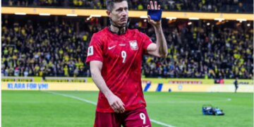 Polonia eliminohet nga Botërori, Robert Lewandowski e sheh të ardhmen e tij me kombëtaren.