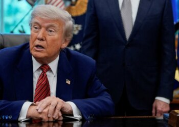Popullariteti i Trump bie ndjeshëm; vetëm 34% e të anketuarve miratojnë luftën me Iranin