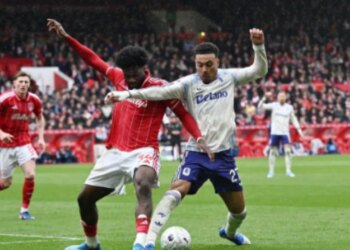 Premier League/Aston Villa ndalet, humb dy pikë ndaj Nottinghamut