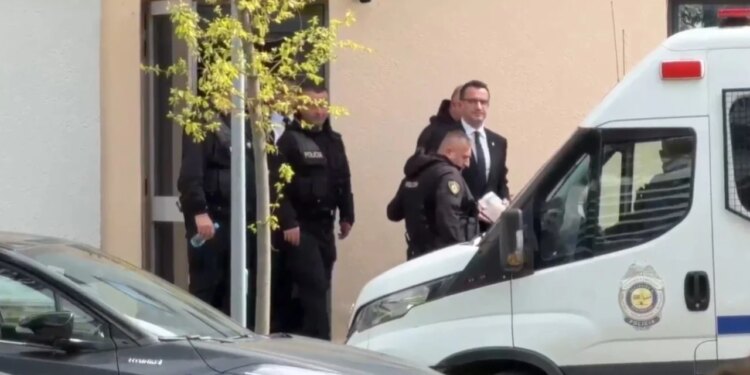 “Presidenca mungon dokumentacionin për emërimin e Ols Dados”, avokati i Veliajt: Artur Metani ndodhet në konflikt interesi.