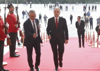 Presidenti Begaj në samit: Diaspora, mushkëri ekonomike dhe ambasadorët tanë në Europë e botë