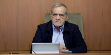 Presidenti iranian shpërndan një letër të hapur drejtuar amerikanëve: Ne nuk kemi iniciuar këtë luftë, SHBA nuk disponon prova për kërcënim nga Irani.