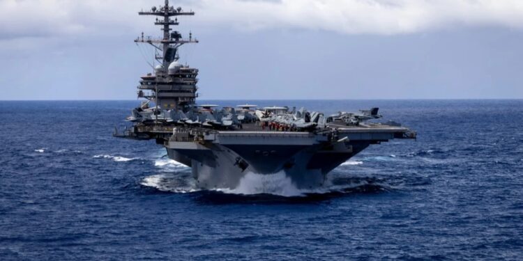 Presion para bisedimeve të paqes: gjiganti lundrues amerikan zbarkon në brigjet e Lindjes së Mesme