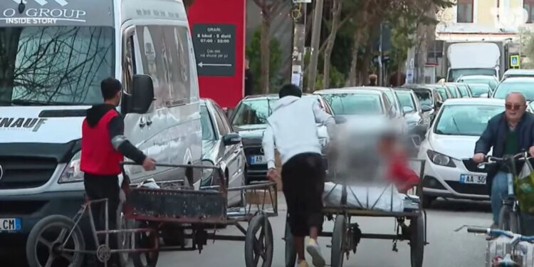 Prindërit i dërguan për të lypur, prokurorja: Fëmijët e larguar nga rruga nuk frekuentonin shkollën…