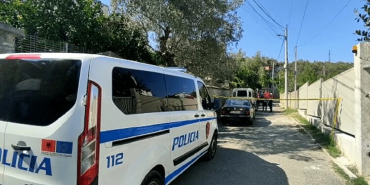 Prokuroria e Fierit dërgon në gjyq kryeinspektorin dhe dy inspektorët e IMT Divjakë për 31 ndërtime pa leje