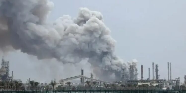 Rafineria e naftës në Kuvajt pëson sulmin e tretë me dronë që nga fillimi i konfliktit.