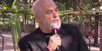 Rama: Do të mendojmë për pensionistët dhe familjet në nevojë nëse çmimi i naftës ndikon në ushqime