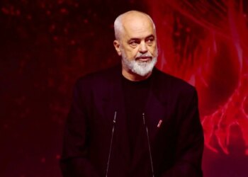 Rama në Samitin e Diasporës: Shqipëria ishte gati dhe hapi grupkapitujt me BE