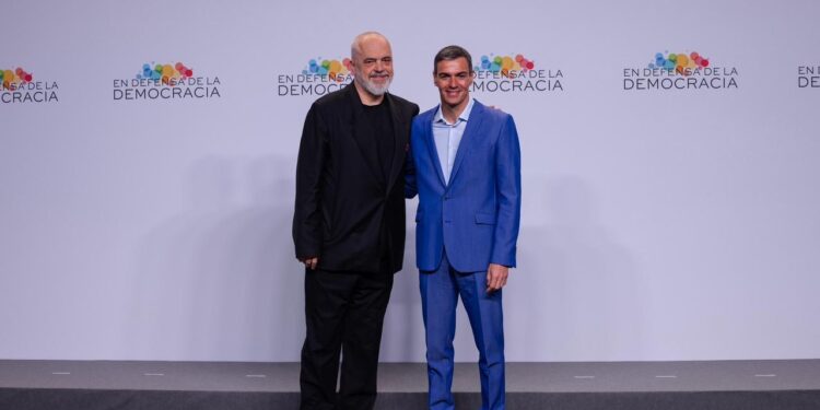Rama në samitin e majtë në Barcelonë mbledh liderët progresistë, fokus: mbrojtja e demokracisë kundër ekstremit të djathtë