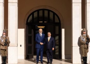 Rama reagon për zgjedhjet në Hungari: Uroj suksese mikut tim Viktorit dhe kryeministrit të ri.