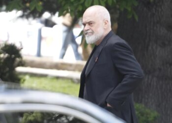 Rama thërret Grupin Parlamentar të PS-së, diskutime në Kryesinë e Kuvendit.