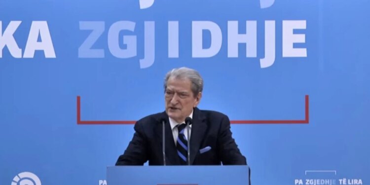 “Raporti i IBAR-it është shtyrë tre herë në muajin mars”, deklaron Berisha: Votimi është një kusht për përfundimin e kapiturve të tjerë.