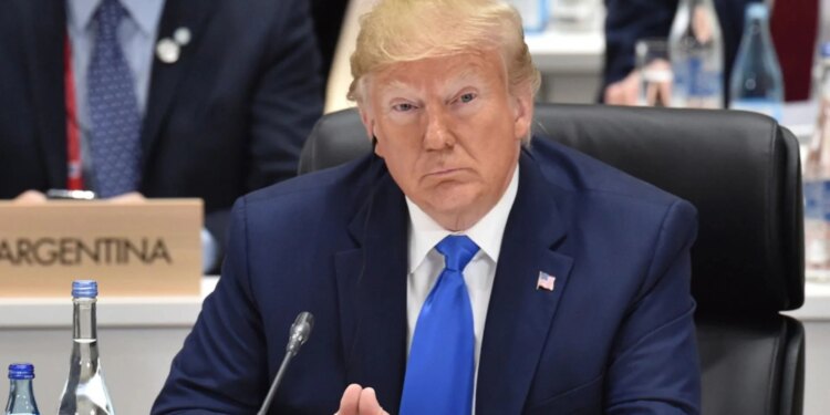 Reuters publikon shifrat: sa amerikanë janë të kënaqur me Trump, disa vënë në dyshim qartësinë mendore