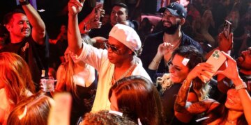 Ronaldinho zbulon jetën e tij të fshehtë, duke u kthyer nga disko në 6 të mëngjesit para ndeshjeve