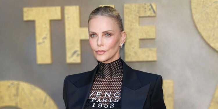 Rrëfimi tronditës i Charlize Theron: Nëna ime vrau babanë për të më mbrojtur