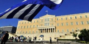 Rrezik për jetën e përditshme të banorëve, Athina në udhëkryq pas rritjes rekord të turizmit