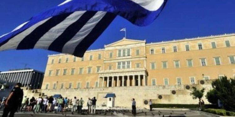 Rrezik për jetën e përditshme të banorëve, Athina në udhëkryq pas rritjes rekord të turizmit