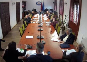 Rrëzohet nisma e PD për heqjen e akcizës së gazit natyror në industrinë prodhuese; Financat: Ligj fundviti