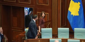 Seanca ndalet sërish; përpjekja e fundit për zgjedhjen e presidentit të Kosovës në orën 23:00